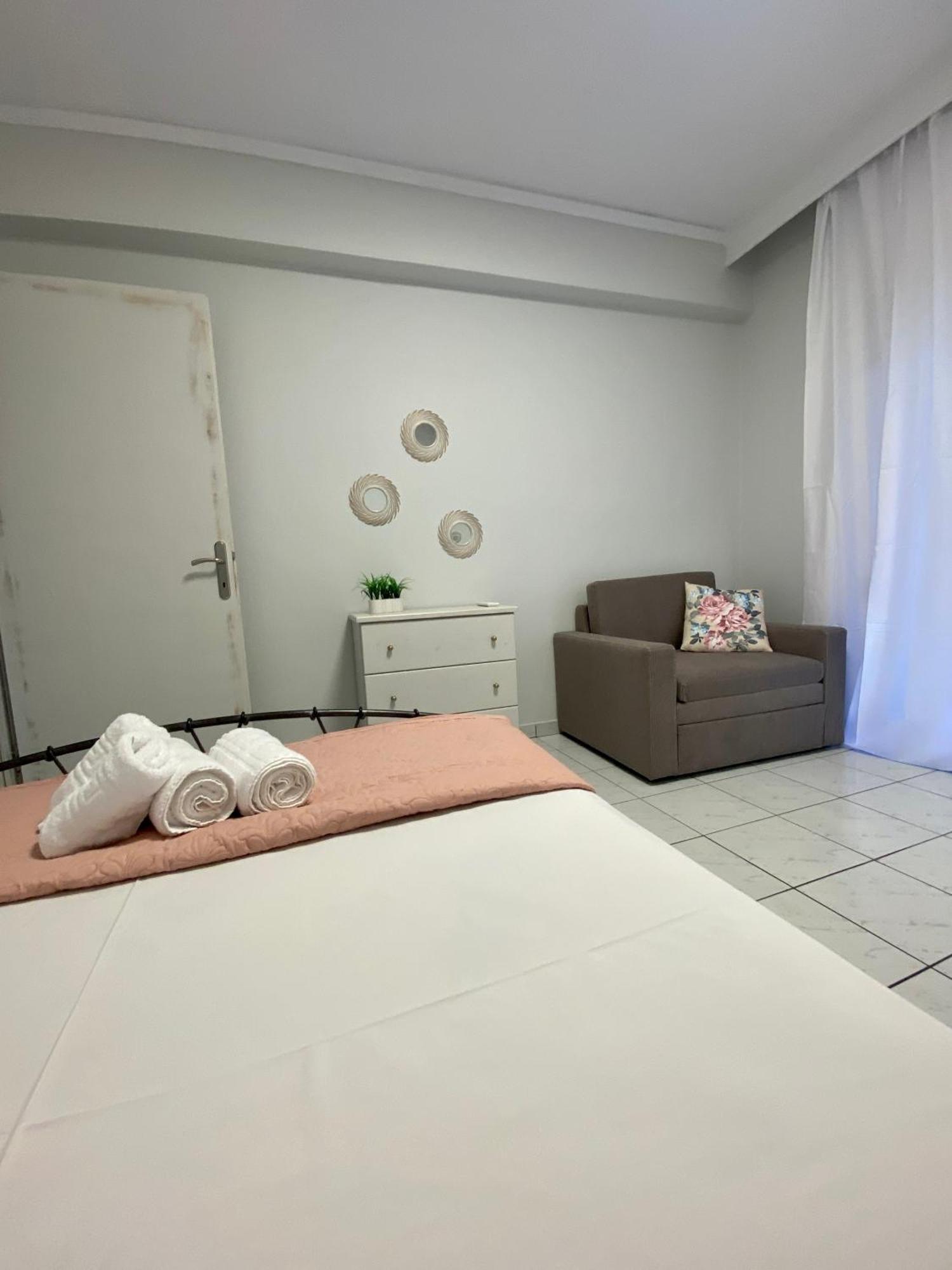 Peramore Apartment Néa Péramos Exteriér fotografie